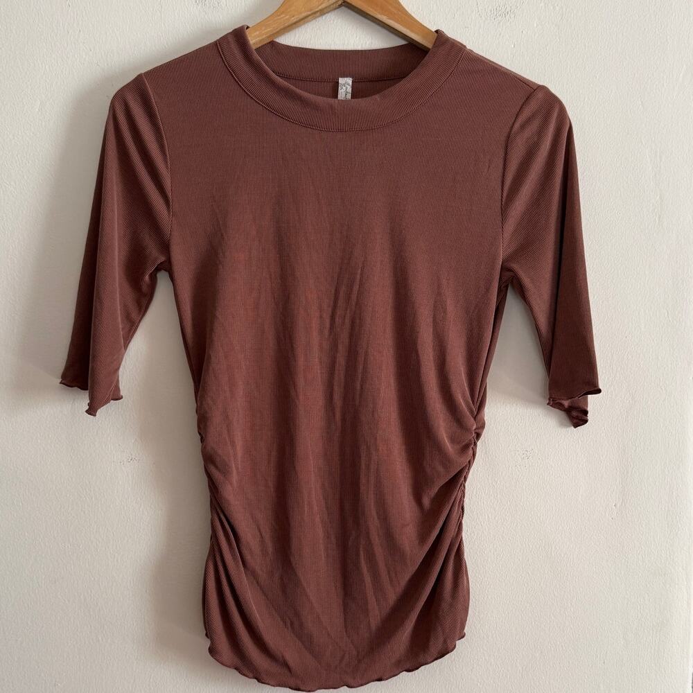 FREE PEOPLE Intimately Talk to me Brown Ribbed Ruched Crew Neck Tee | Medium